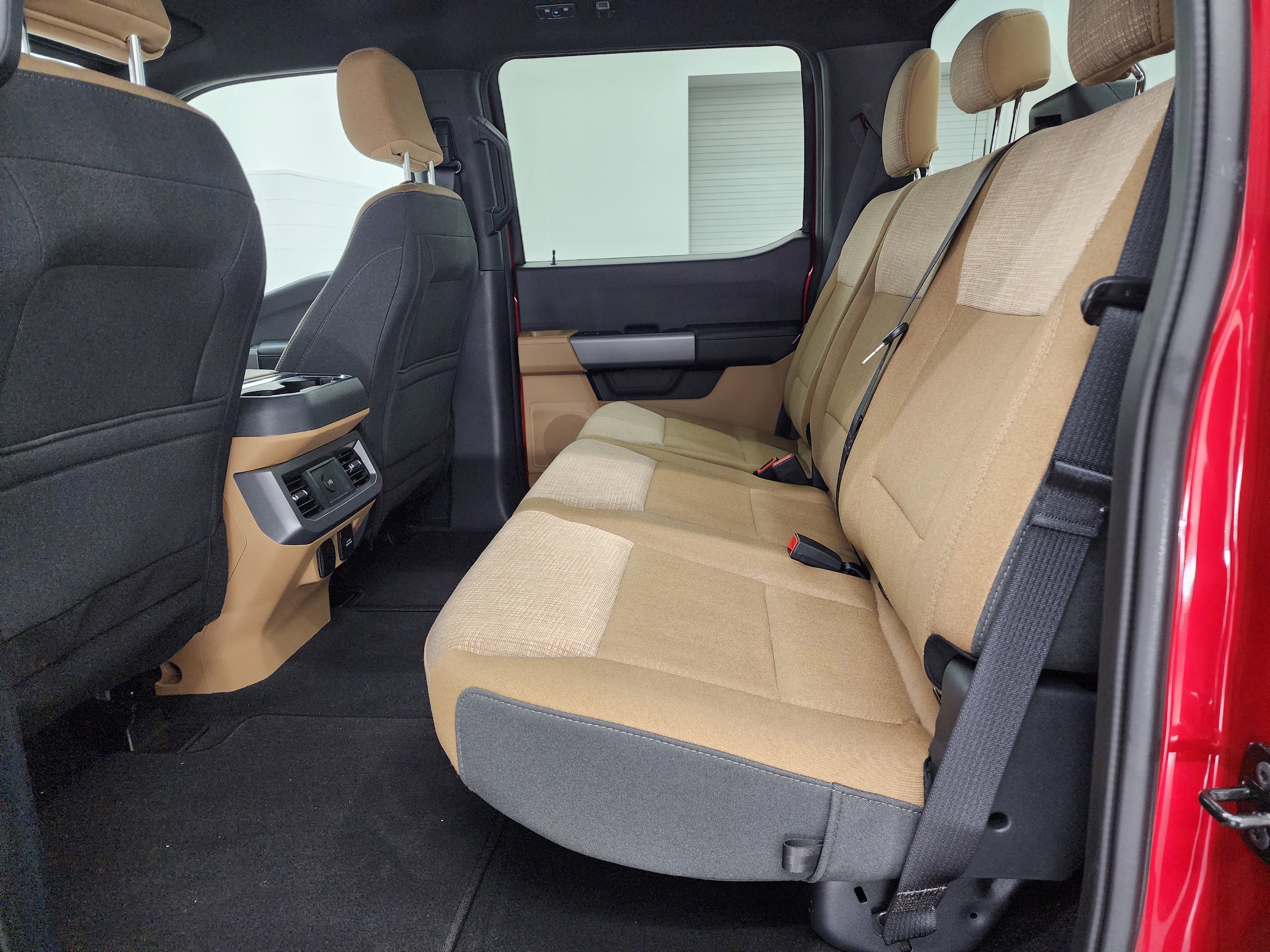 Used 2024 Ford F250 XLT image 9