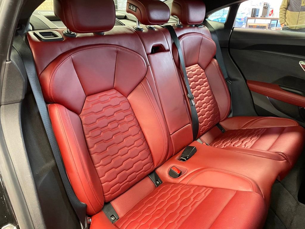 Used 2024 Audi e-tron GT Premium Plus w/ Executive Package image 25