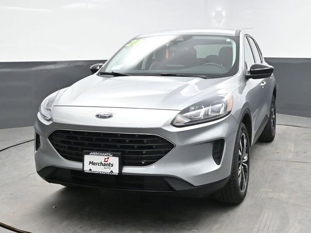 Used 2022 Ford Escape SE w/ SE Sport Appearance Package AWD/4WD image 2