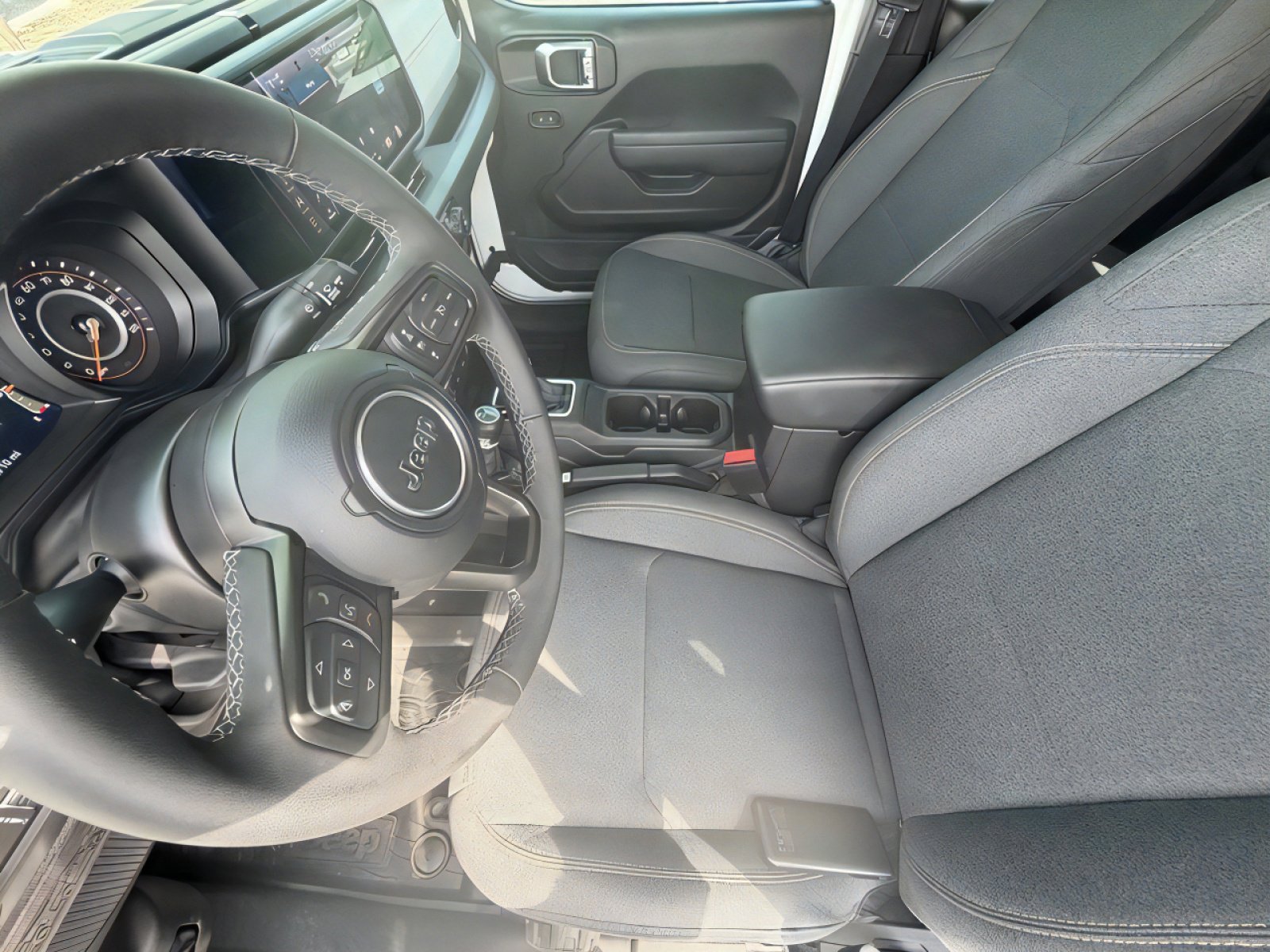 Used 2025 Jeep Gladiator Willys image 14