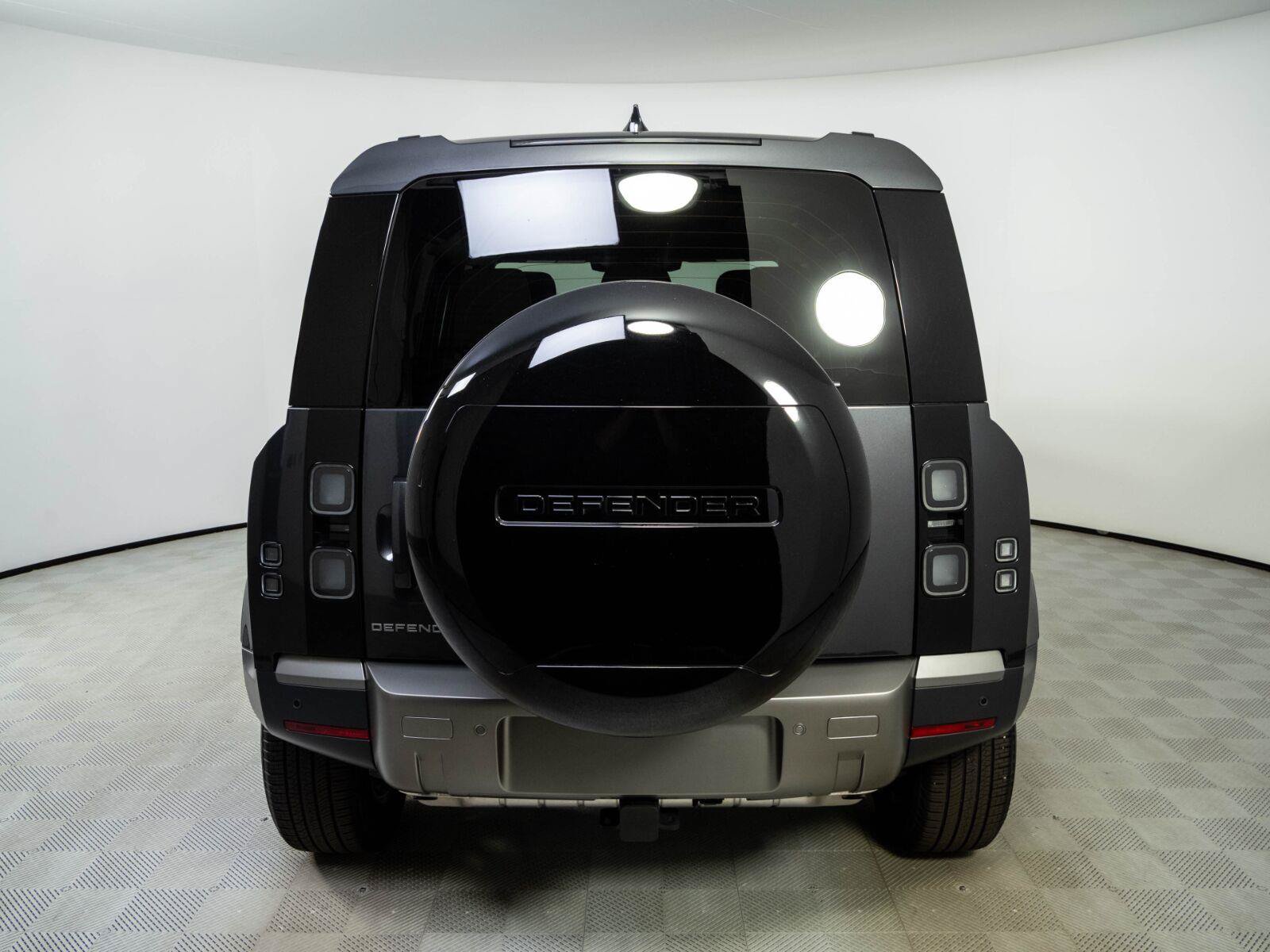 Used 2026 Land Rover Defender 110 S AWD/4WD image 30