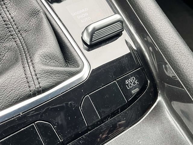 Used 2022 Jeep Compass Latitude w/ Sun and Sound Group image 32