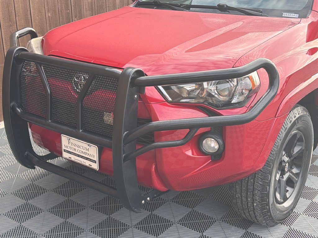Used 2019 Toyota 4Runner SR5 Premium AWD/4WD image 17