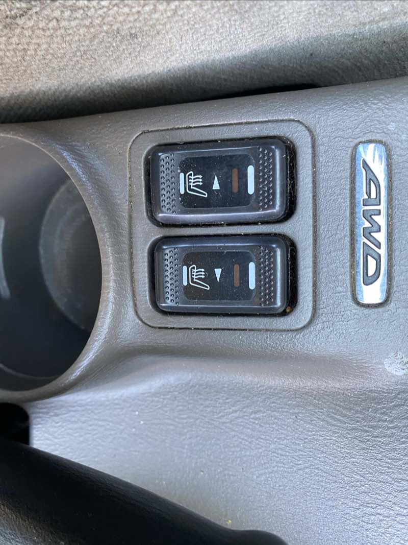 Used 2004 Subaru Outback Wagon image 37