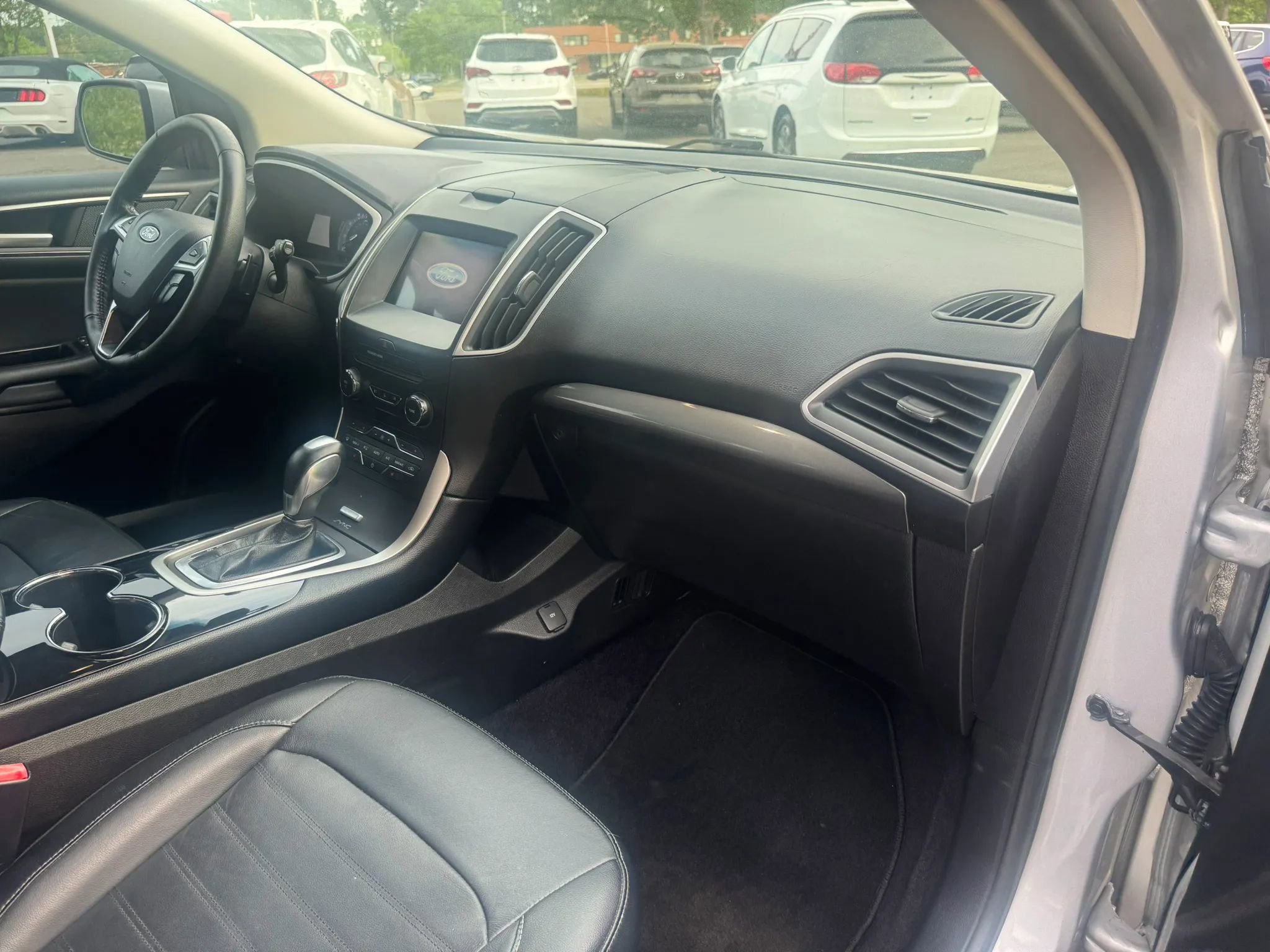 Used 2017 Ford Edge SEL w/ Equipment Group 201A FWD image 22