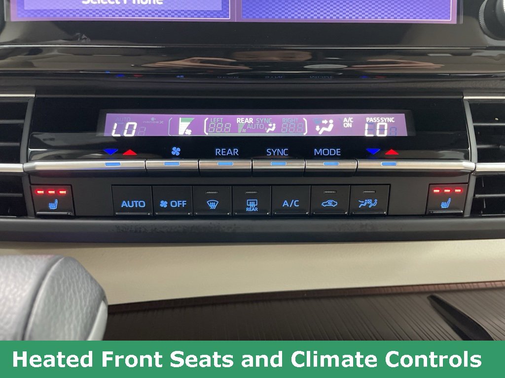 Used 2023 Toyota Sienna XLE image 33