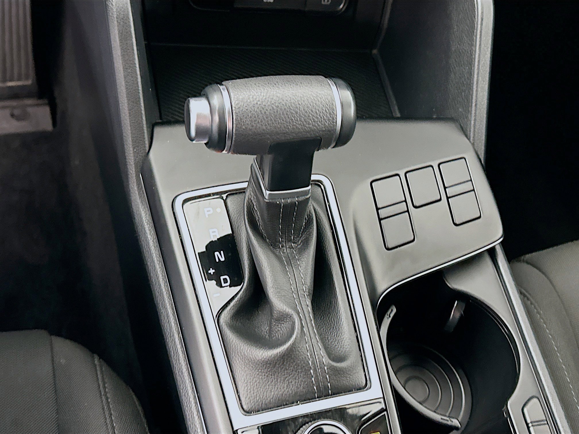 Used 2024 Kia Sportage LX image 23