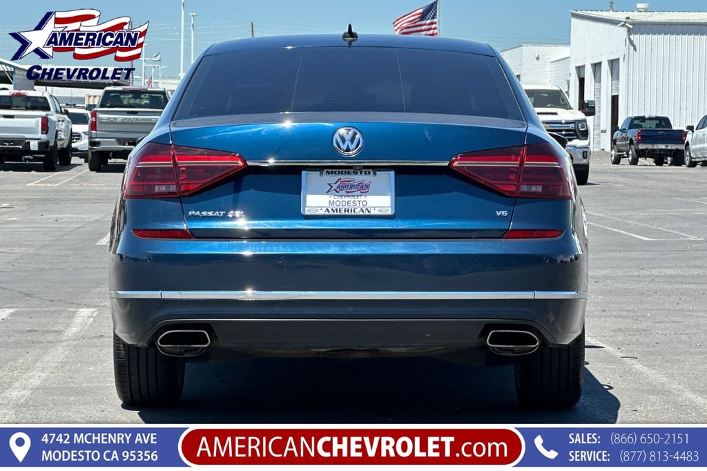 Used 2018 Volkswagen Passat 3.6 SEL Premium FWD image 5