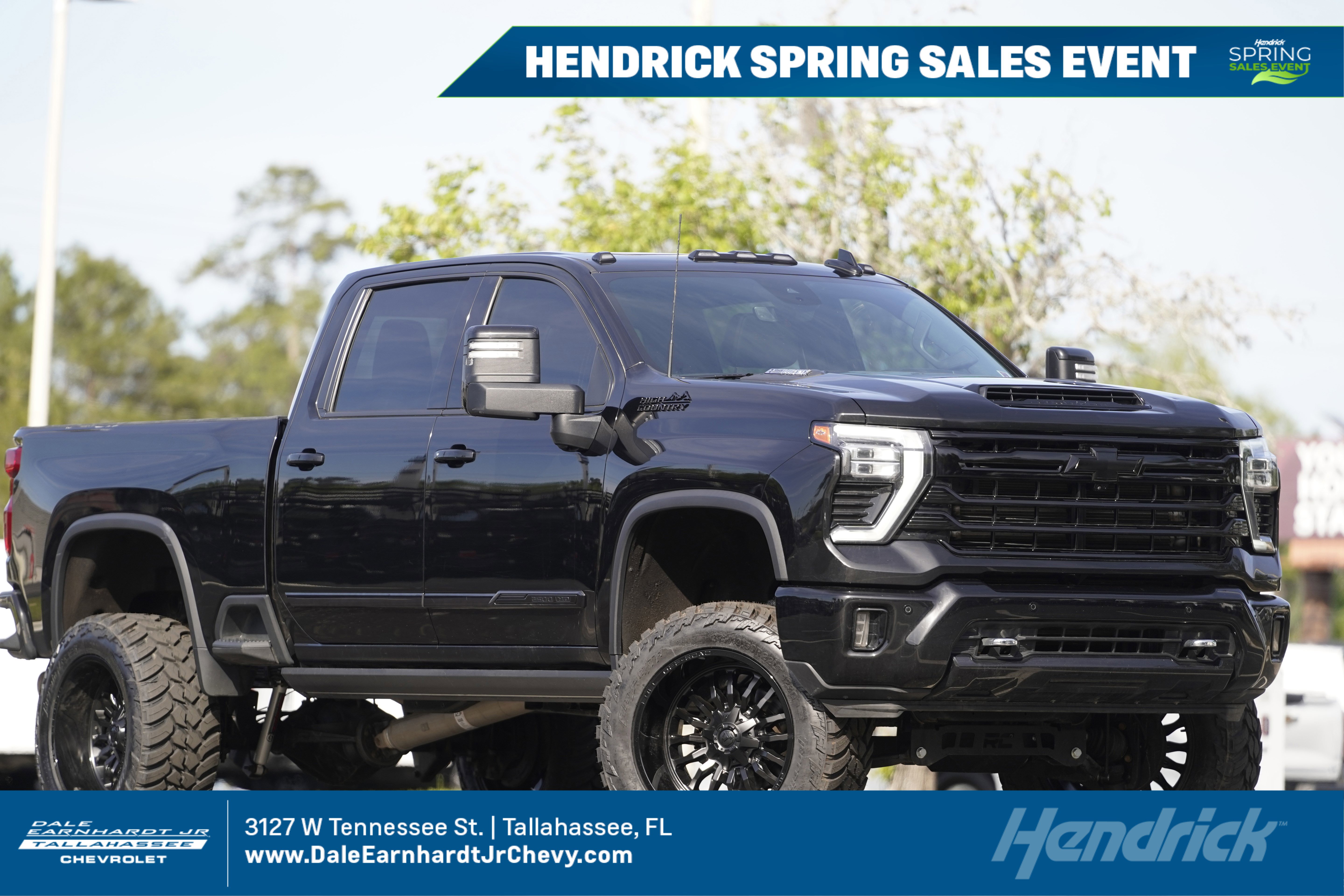 Used 2024 Chevrolet Silverado 2500 High Country w/ Midnight Edition AWD/4WD image 1