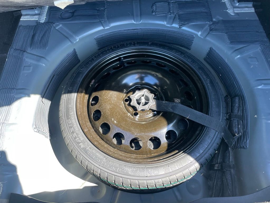 Used 2015 Chevrolet Cruze LT w/ Sun, Sound and Sport Package image 32