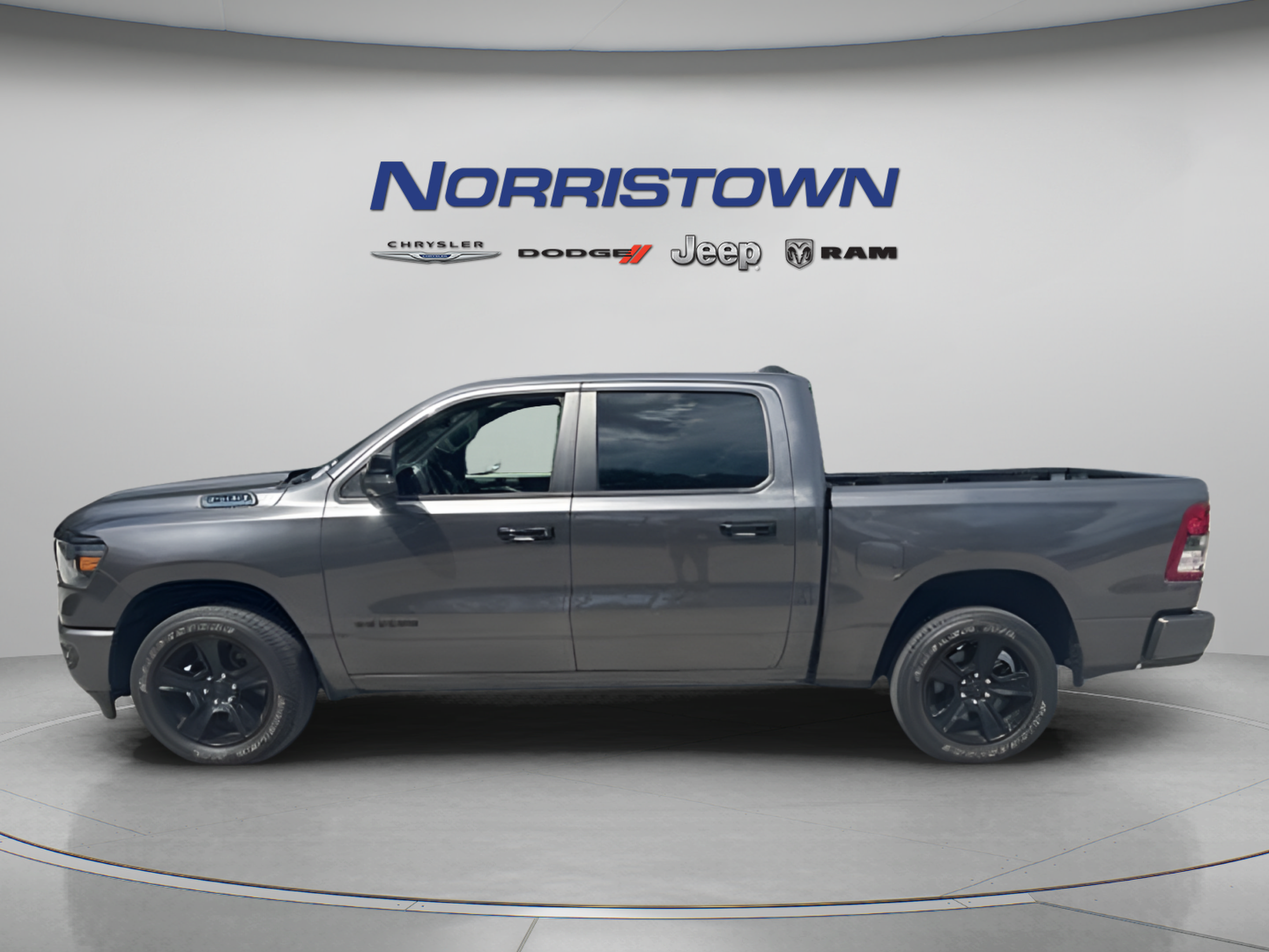 Used 2023 RAM 1500 Big Horn AWD/4WD image 4