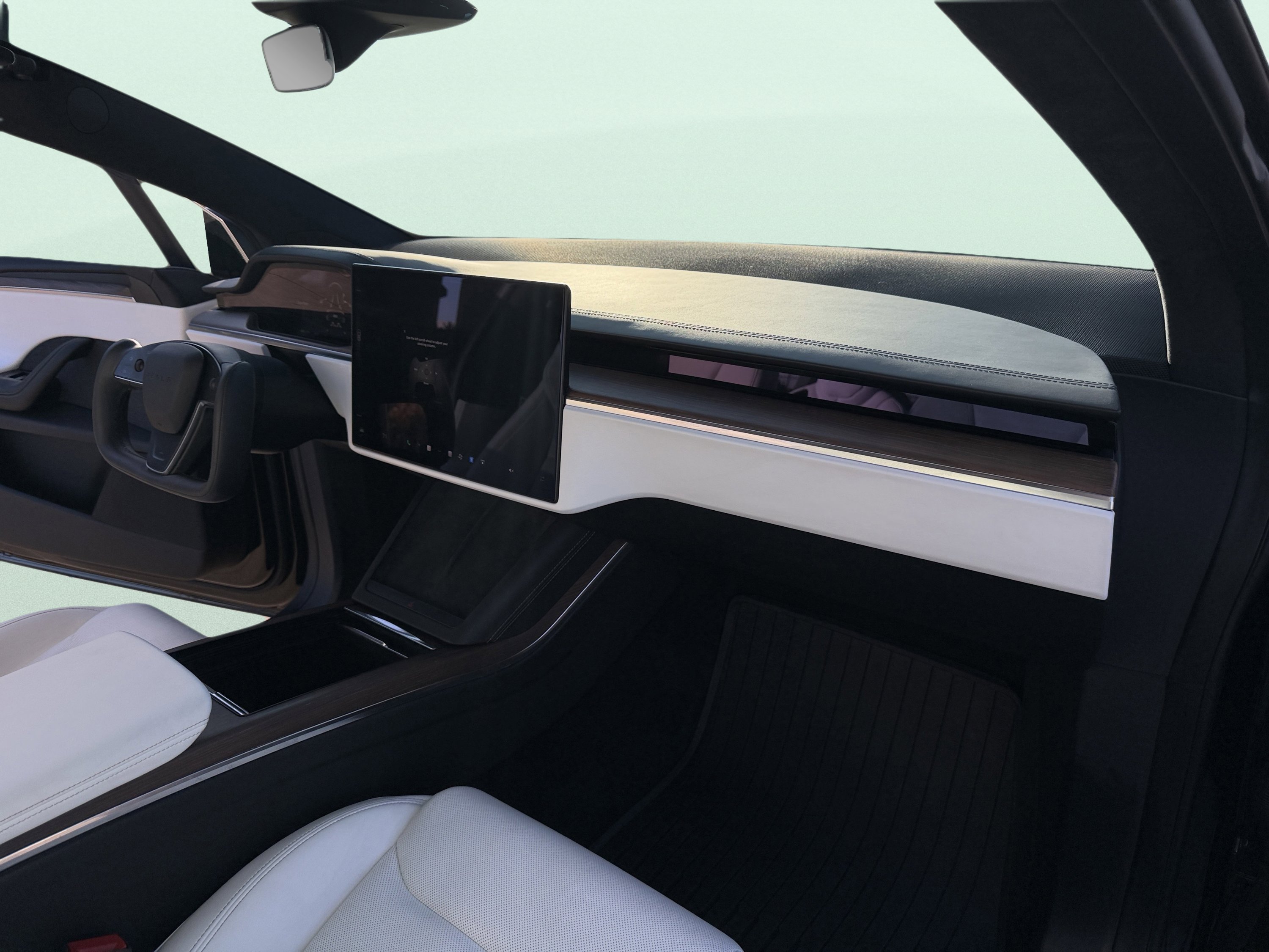 Used 2022 Tesla Model X image 63