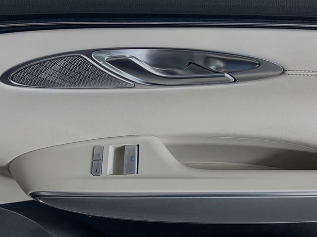 Used 2023 Genesis GV70 2.5T w/ Select Package image 32