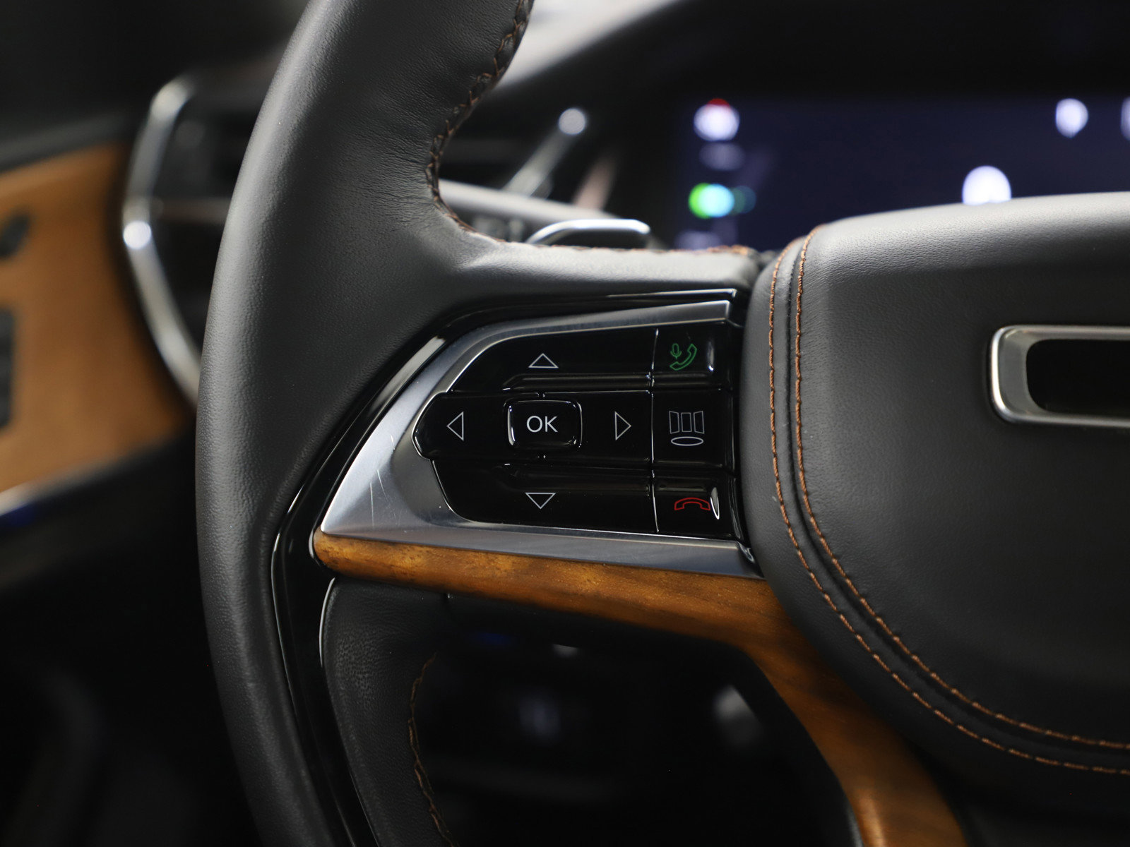 Used 2024 Jeep Grand Cherokee Summit AWD/4WD image 27