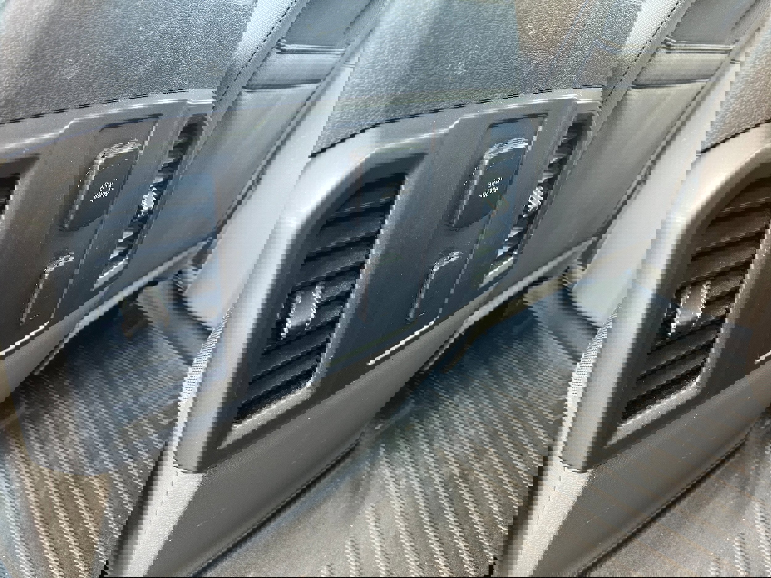 Used 2016 Ford F150 XLT w/ Equipment Group 302A Luxury image 12