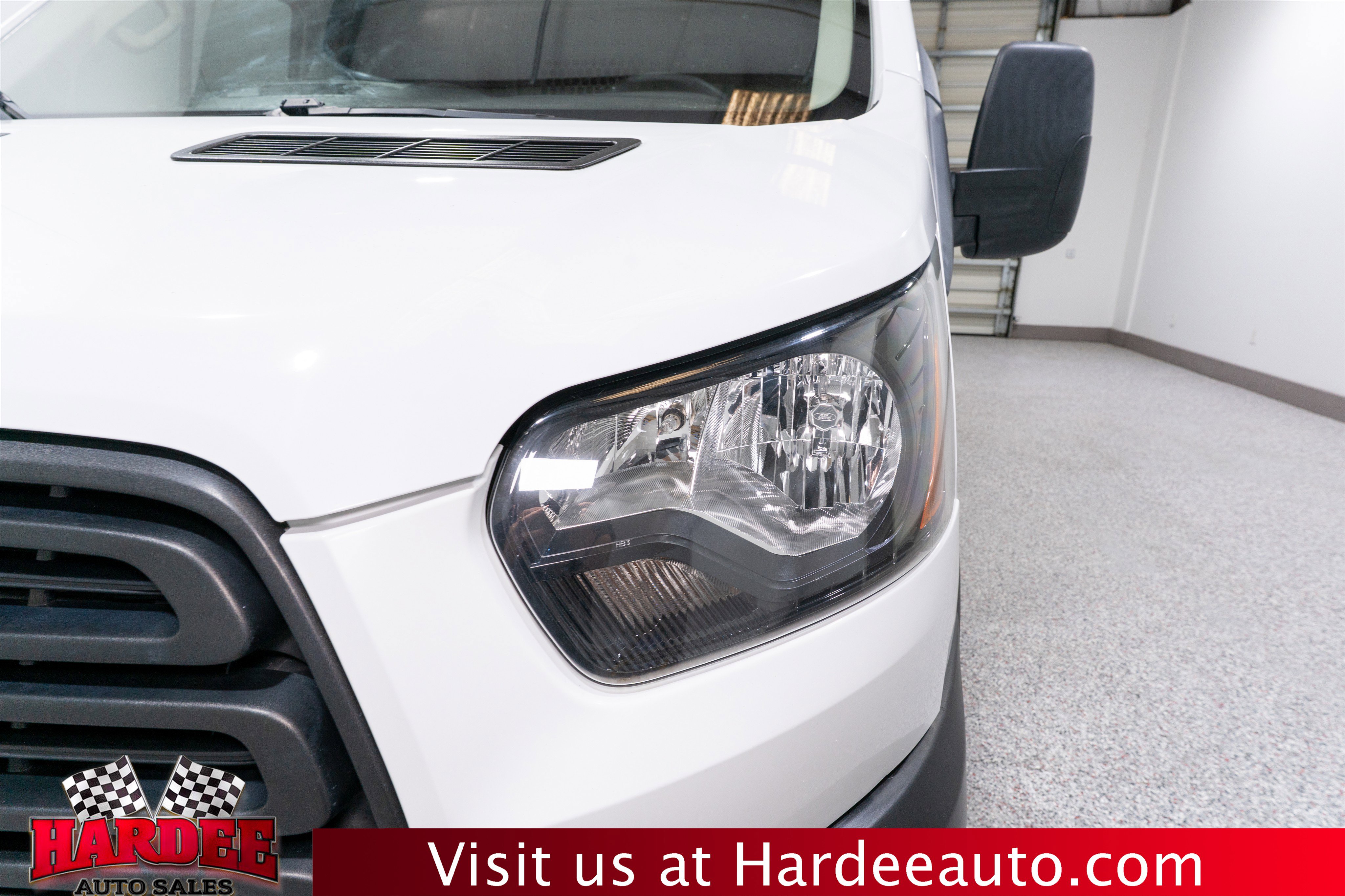 Used 2019 Ford Transit 150 130 Low Roof RWD image 8