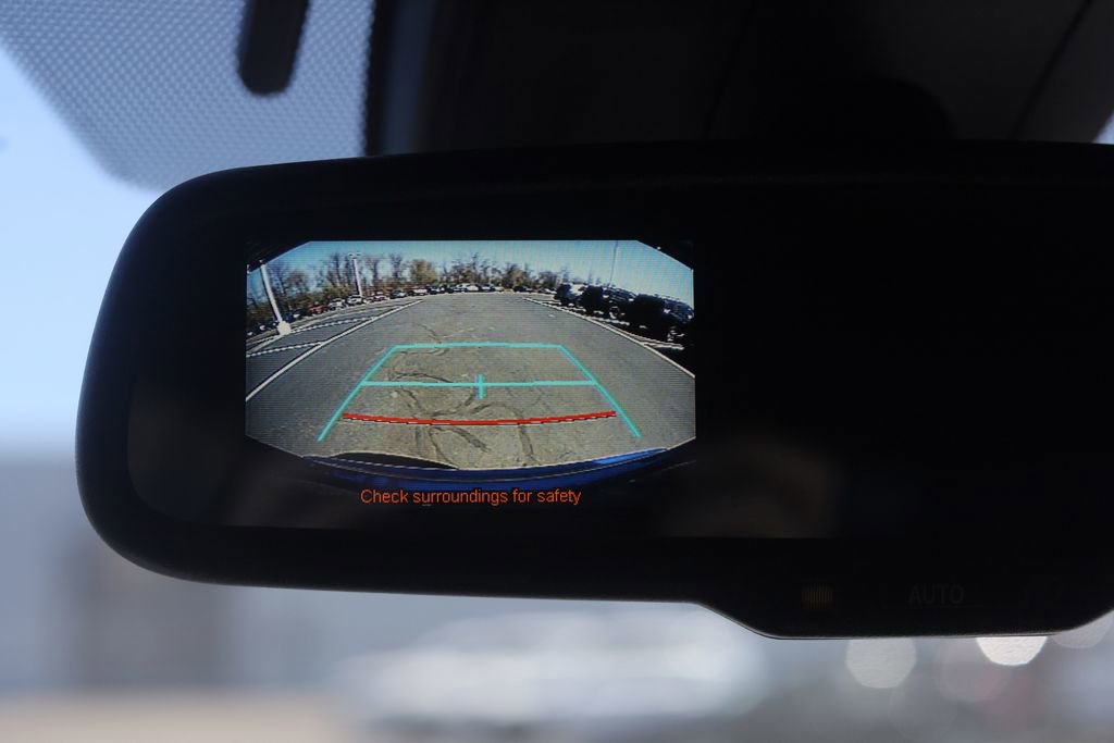 Used 2018 Toyota C-HR XLE FWD image 6