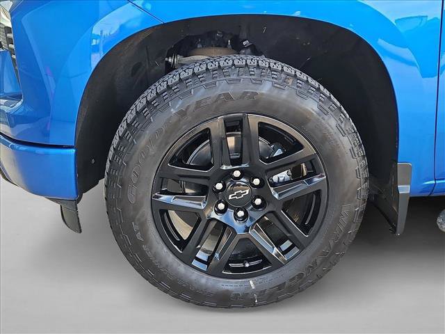 Used 2024 Chevrolet Silverado 1500 RST AWD/4WD image 24