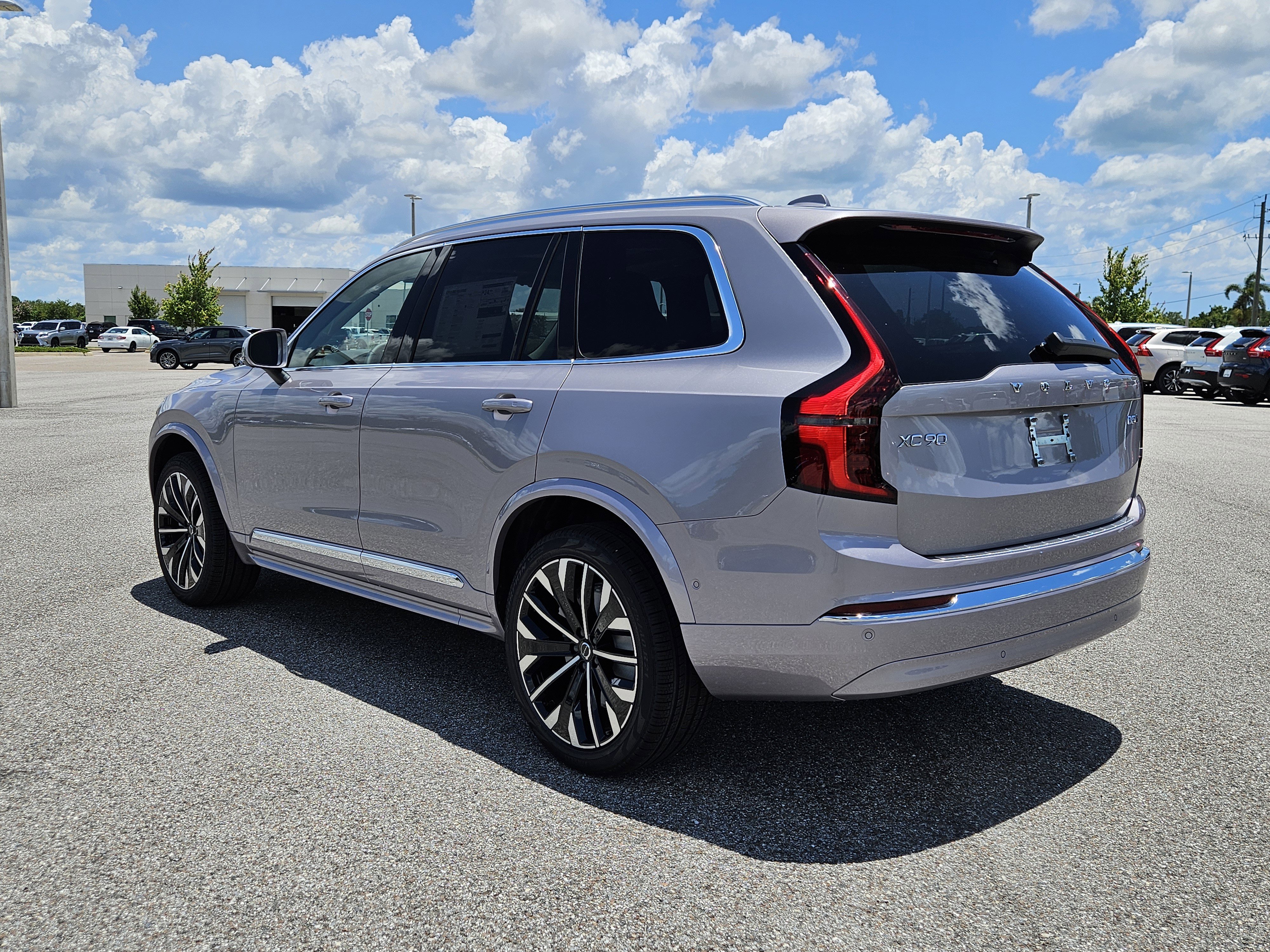New 2026 Volvo XC90 B5 Plus image 5