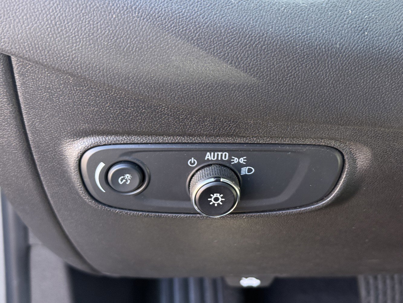 Used 2024 Chevrolet Equinox LT AWD/4WD image 18