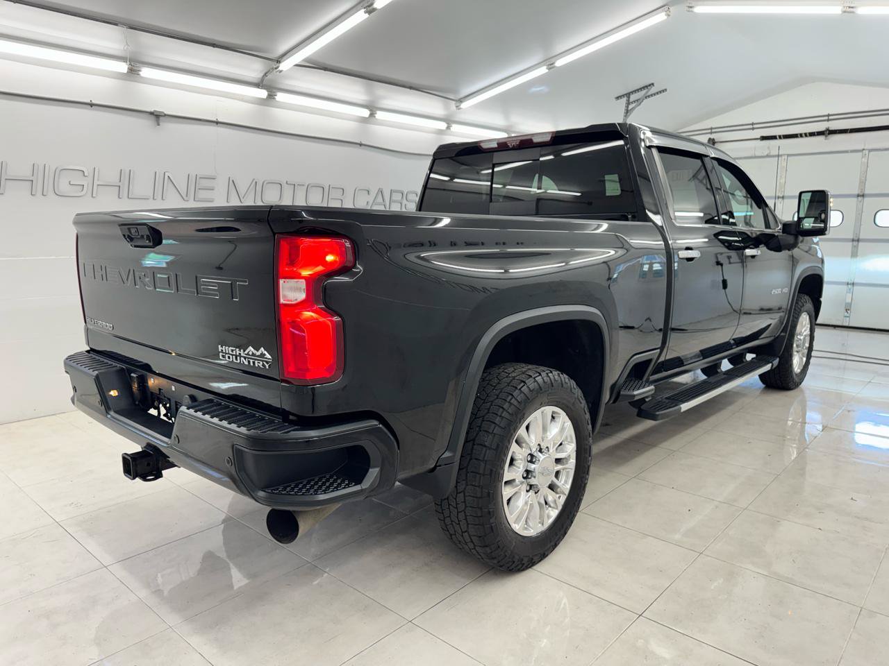Used 2020 Chevrolet Silverado 2500 High Country w/ Z71 Off-Road Package AWD/4WD image 4