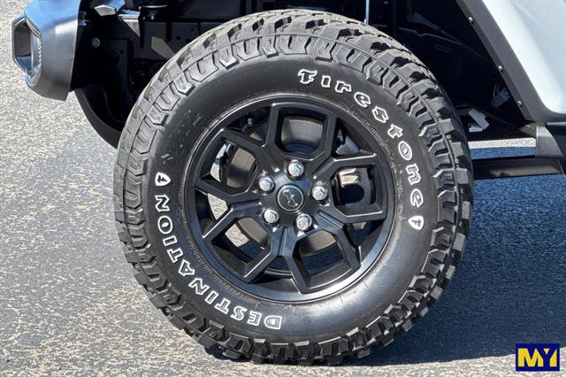 Used 2025 Jeep Gladiator Willys image 32