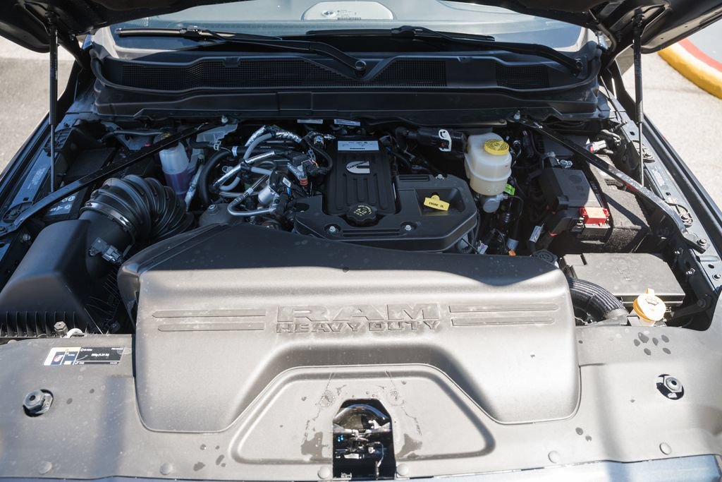New 2026 RAM 2500 Laramie AWD/4WD image 24