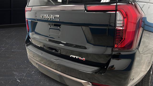 Used 2025 GMC Yukon XL AT4 Ultimate w/ LPO, Floor Liner Package AWD/4WD image 43