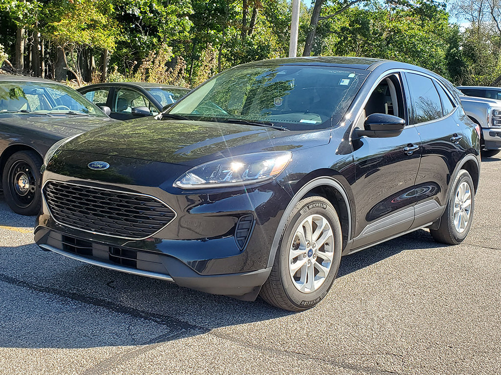 Used 2020 Ford Escape SE FWD image 1
