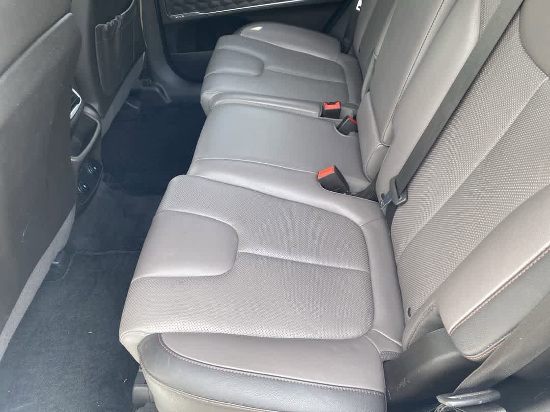 Used 2019 Hyundai Santa Fe Limited FWD image 22