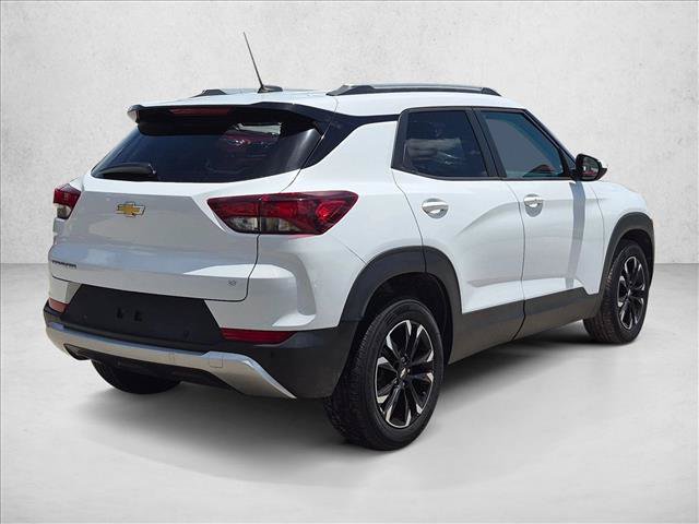Used 2021 Chevrolet TrailBlazer LT w/ Convenience Package FWD image 3