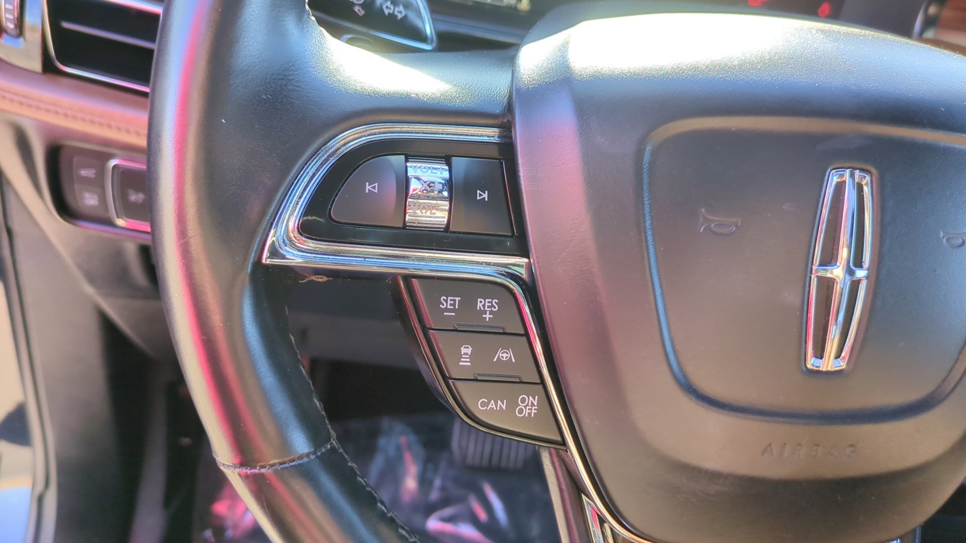 Used 2022 Lincoln Nautilus Reserve image 18