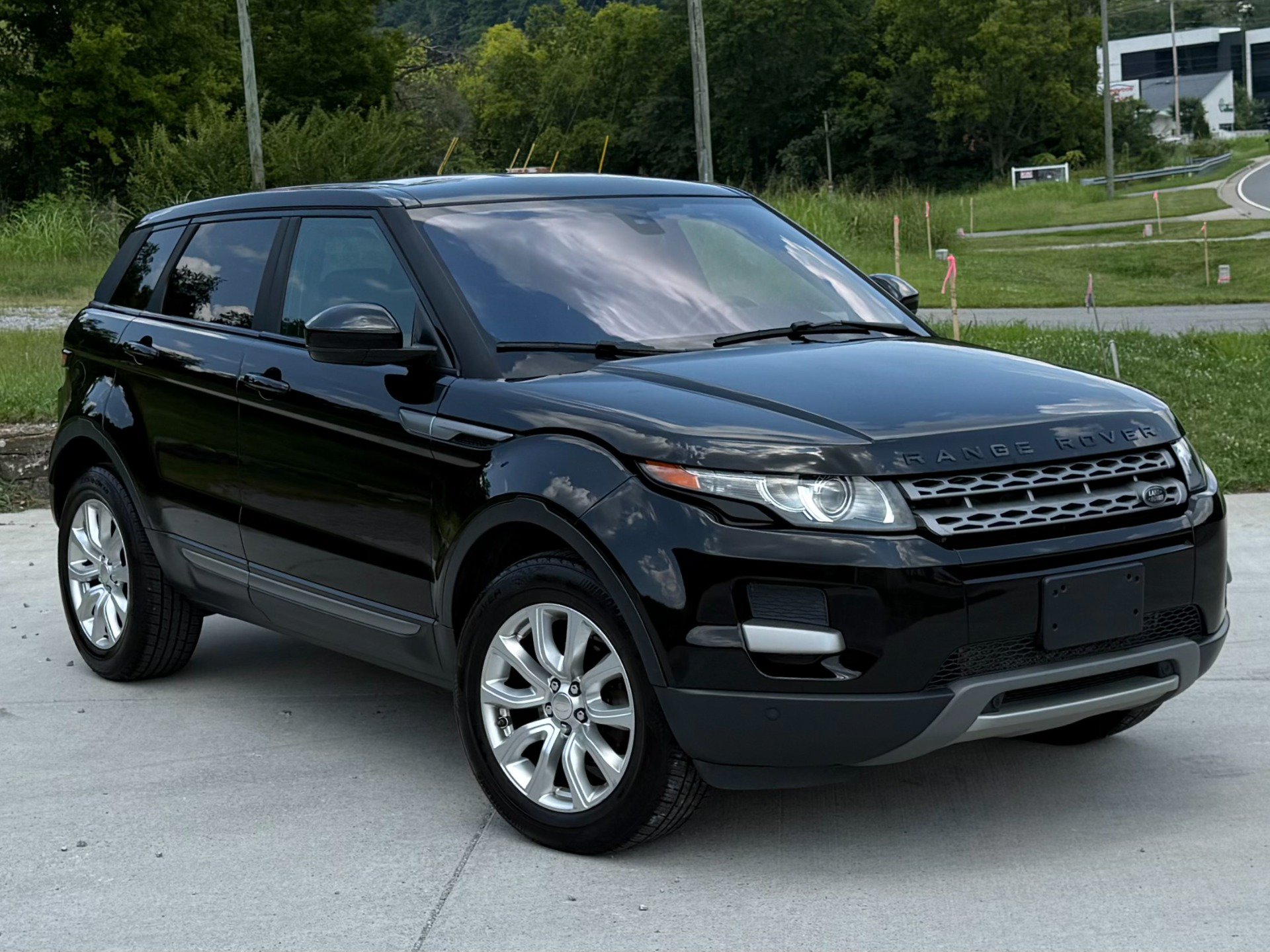 Used 2014 Land Rover Range Rover Evoque Pure AWD/4WD image 1
