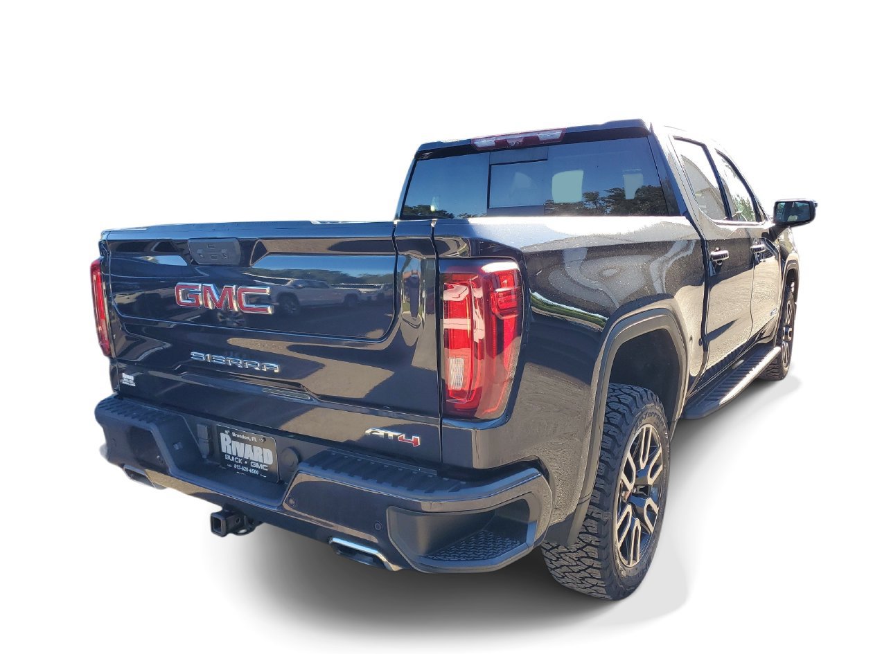 Used 2023 GMC Sierra 1500 AT4 w/ AT4 Premium Package AWD/4WD image 4