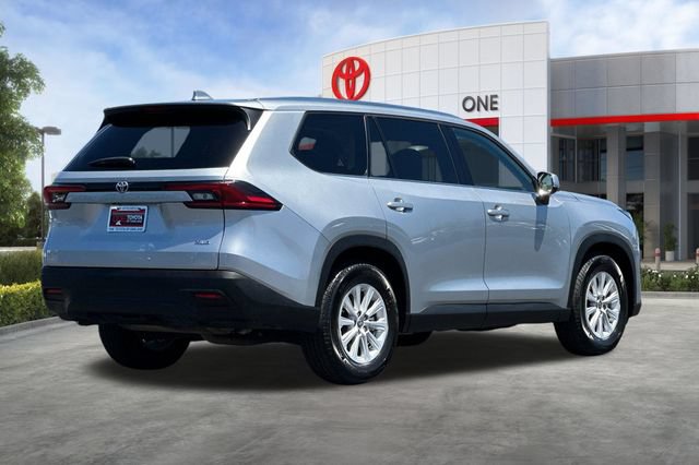 Certified 2025 Toyota Grand Highlander FWD image 5