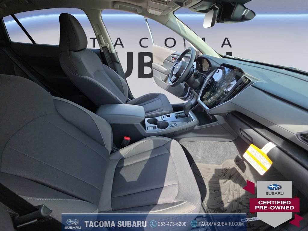 Used 2025 Subaru Crosstrek 2.0i Premium image 17