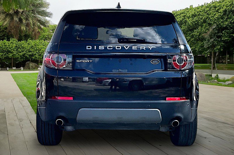 Used 2019 Land Rover Discovery Sport SE AWD/4WD image 3