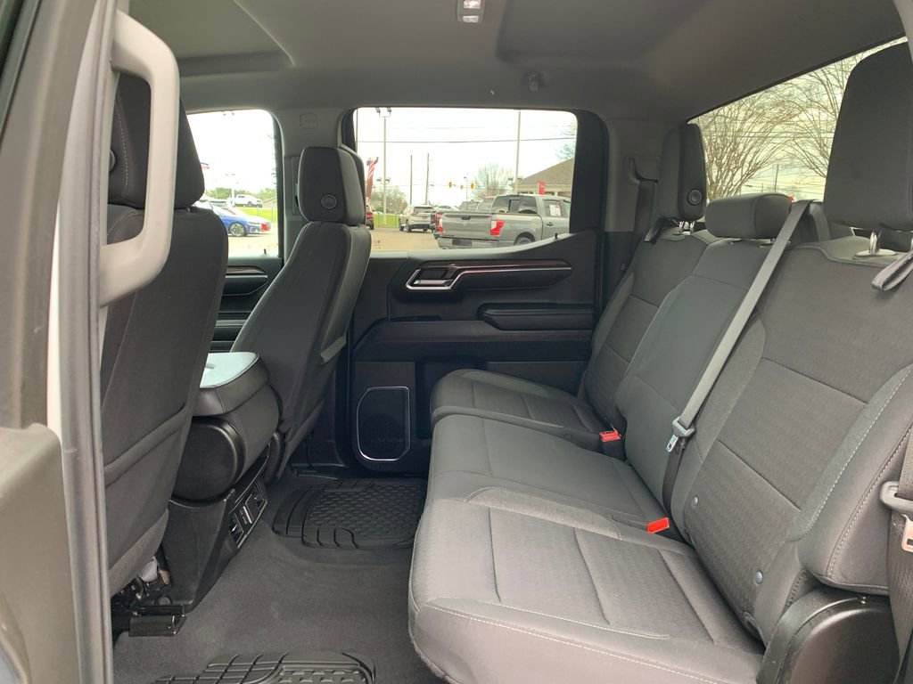 Used 2025 Chevrolet Silverado 1500 LT RWD image 23