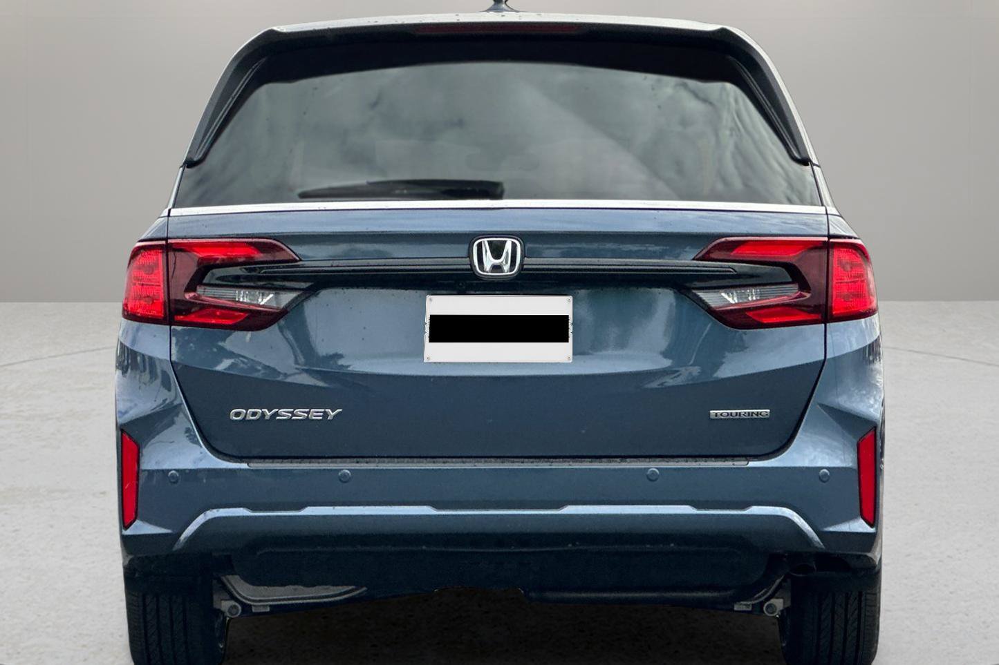 New 2027 Honda Odyssey Touring image 4