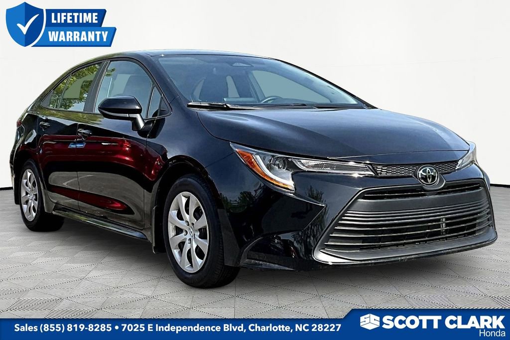 Used 2026 Toyota Corolla LE image 1