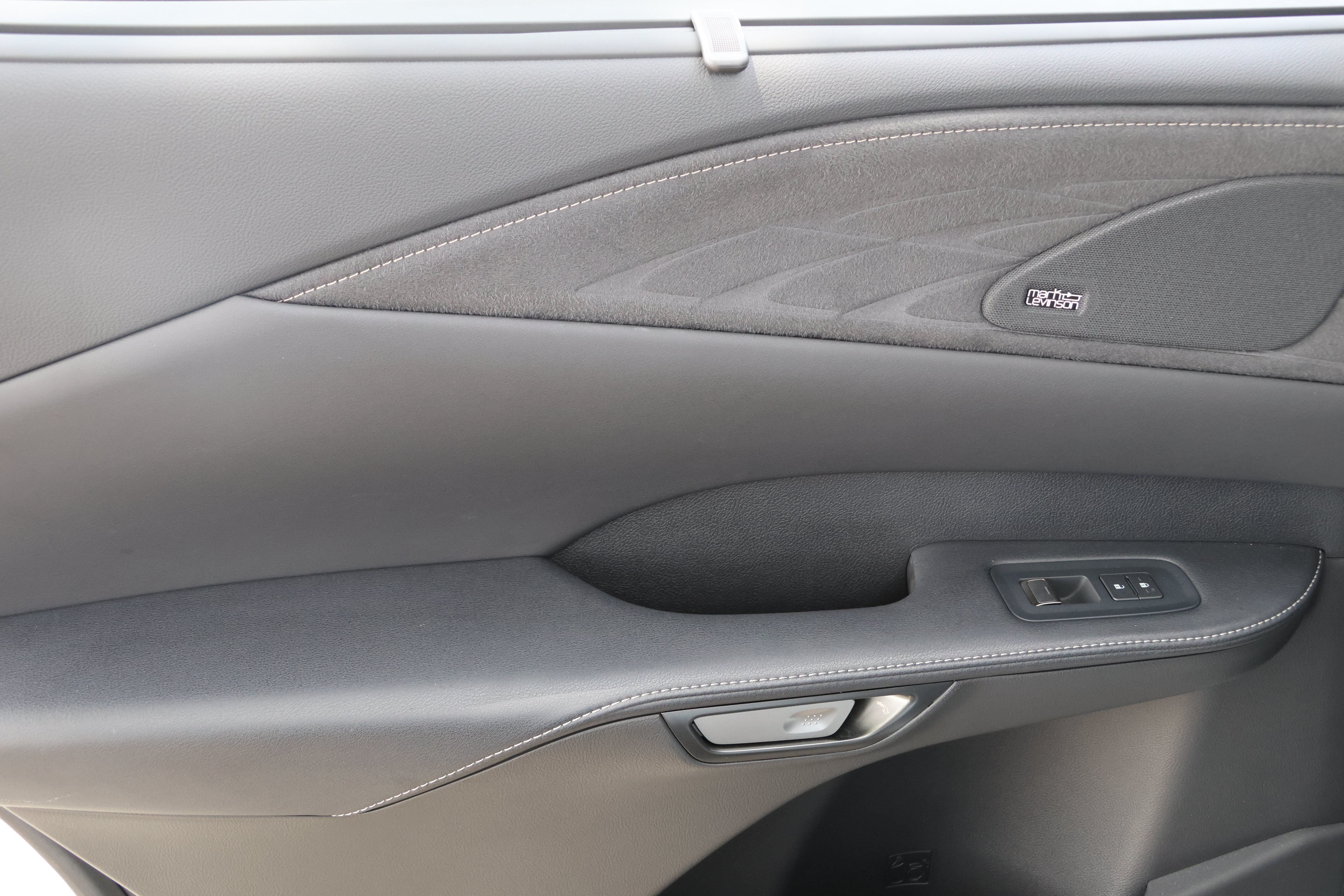 Certified 2023 Lexus RX 350 AWD w/ Accessory Package image 36