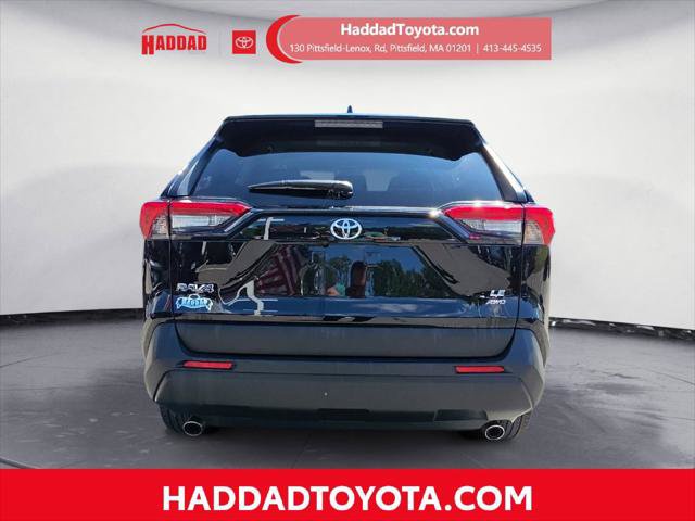 Certified 2024 Toyota RAV4 LE AWD/4WD image 4