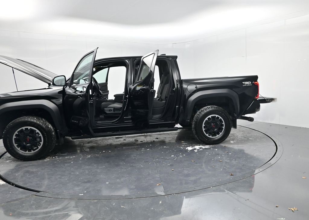 Used 2024 Toyota Tacoma TRD Off-Road image 54