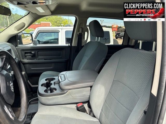 Used 2017 RAM 1500 Express AWD/4WD image 11