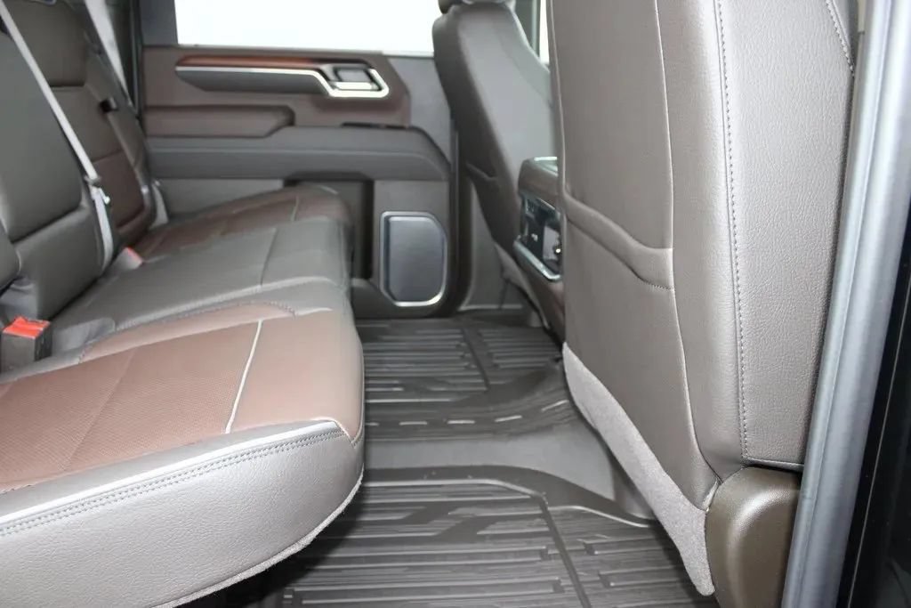 New 2026 GMC Sierra 3500 Denali AWD/4WD image 25