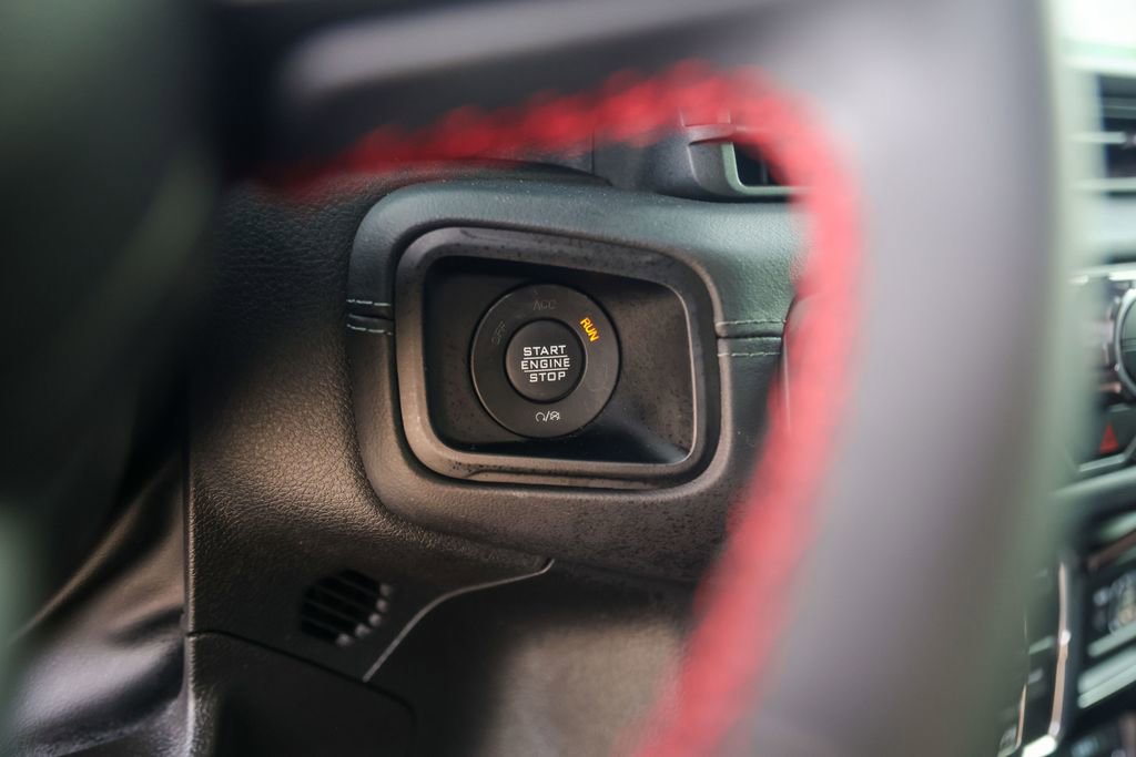 Used 2024 Jeep Wrangler Unlimited Rubicon w/ Convenience Group AWD/4WD image 18