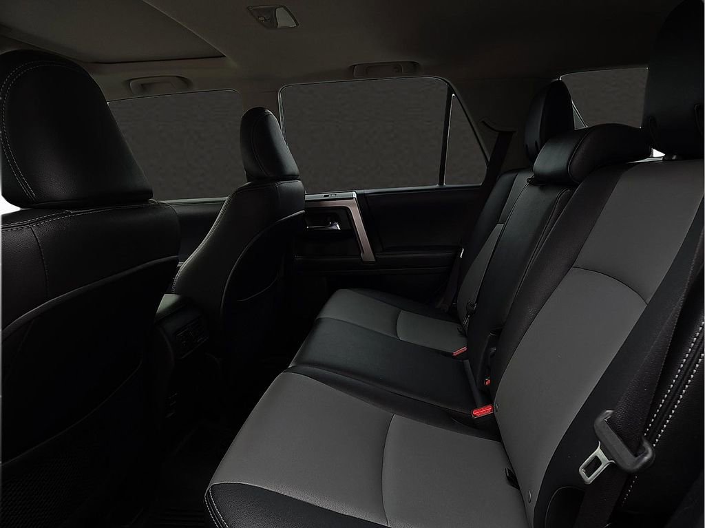 Used 2018 Toyota 4Runner SR5 Premium AWD/4WD image 9