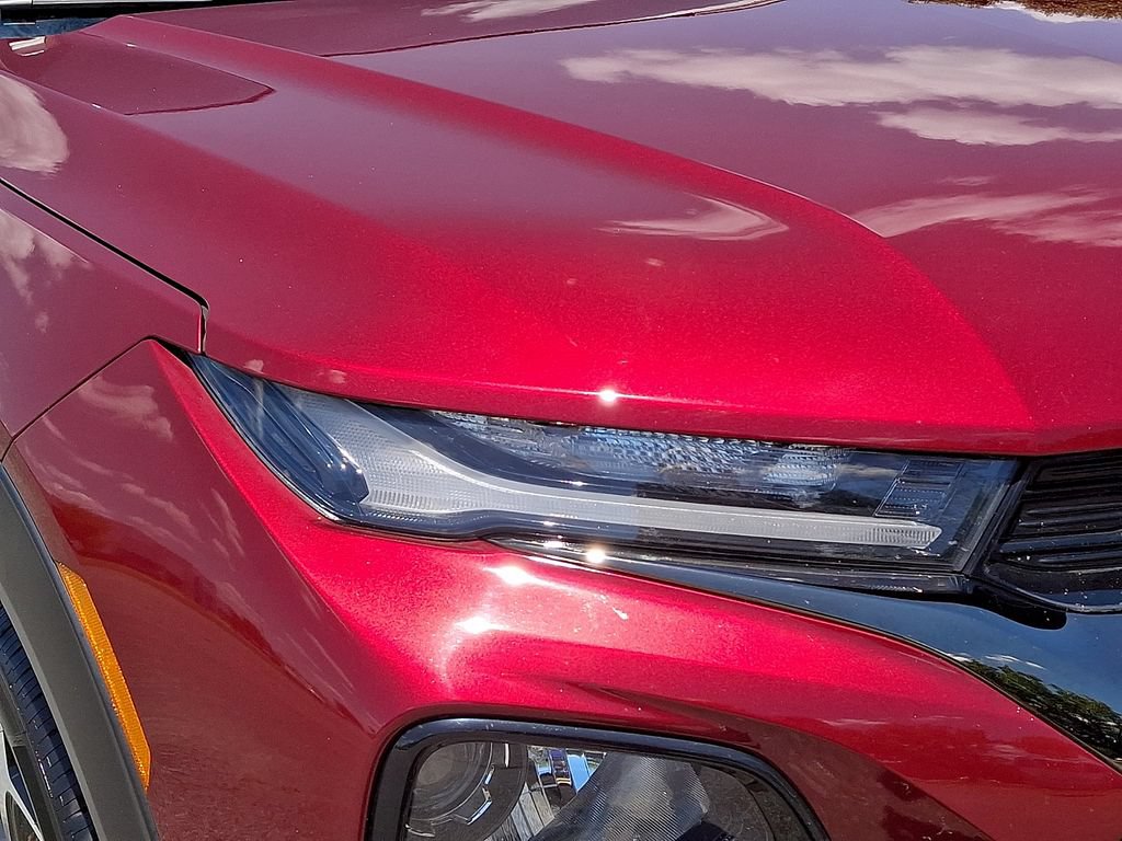 Certified 2022 Chevrolet TrailBlazer RS w/ Sun and Liftgate Package AWD/4WD image 9
