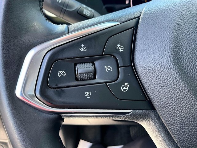Used 2025 Chevrolet Trax LT w/ Driver Confidence Package FWD image 20