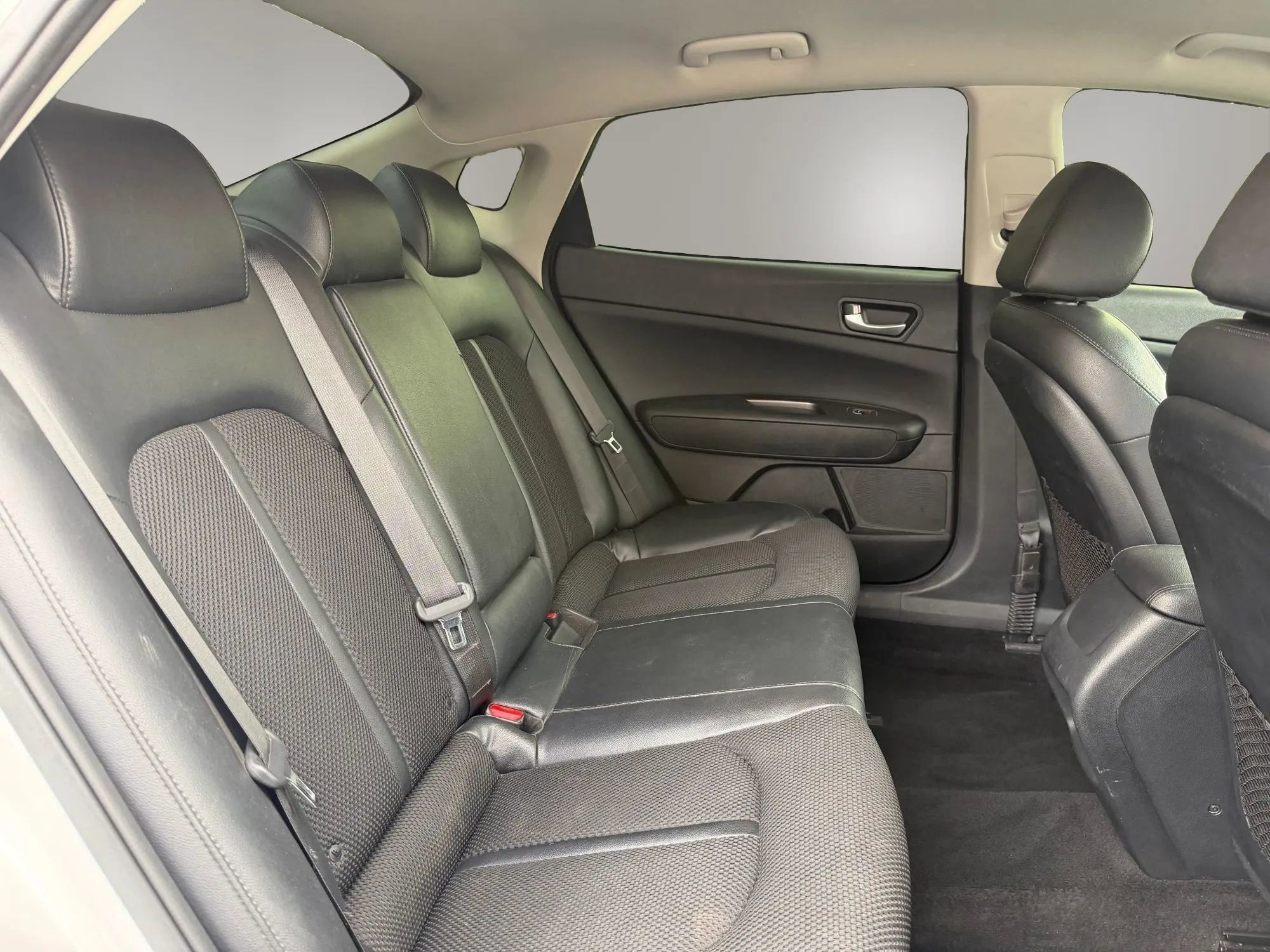 Used 2020 Kia Optima S image 36